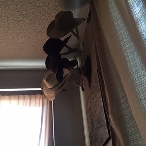 Meet your Posher, Danica